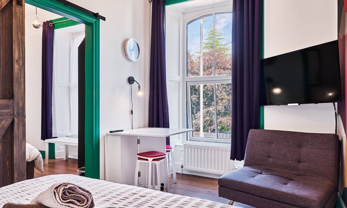 Londonderry Hotel | Forty Four North