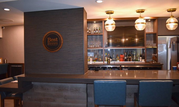 Westchester Hotel | Four Points by Sheraton Chicago Westchester/Oak Brook