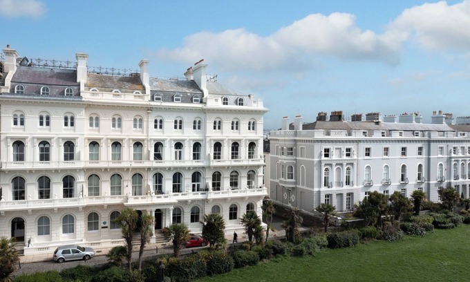 Plymouth Hotel | Fox on the Hoe