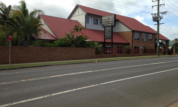 Singleton Hotel | Francis Phillip Motor Inn and The Lodge