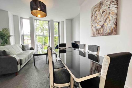 Salford Apartamento | FREE PARKING - Cosy 2-BR Flat near Salford Royal