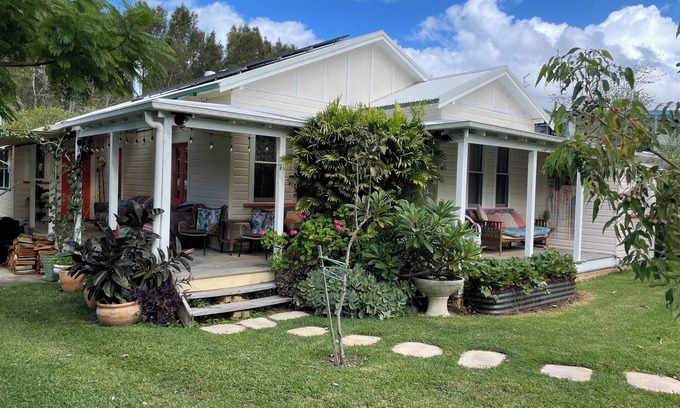 Black Head Casa | Frida's by the Sea Beach House