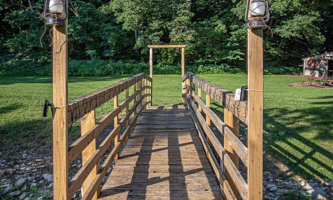 Ray County Cabaña | Full Vacation Home on The Farm in Swafford Valley