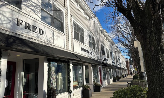 Old Greenwich Apartamento | Fully furnished summer rental in the heart of Old Greenwich