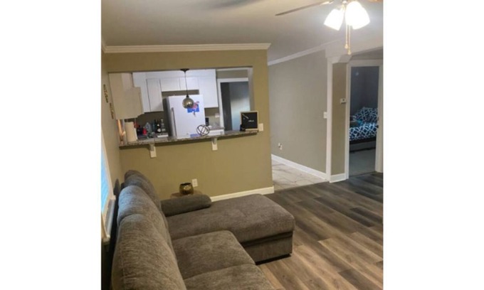 Fayetteville Casa | Fully Remodeled Cozy & Warm Home