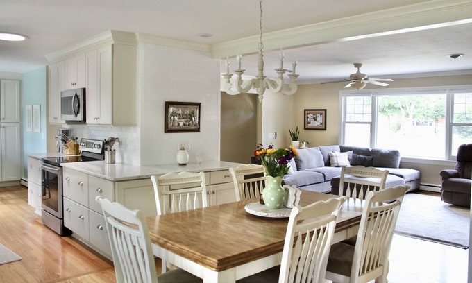 Madison Casa | Fully remodeled ranch close to the southwest bike trail