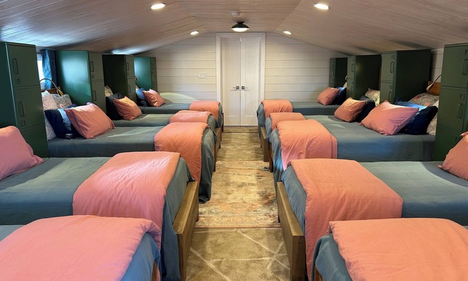 Concho Casa | Fun Bunkhouse with 10 beds, full kitchen, and WiFi, AC in Historic Concho