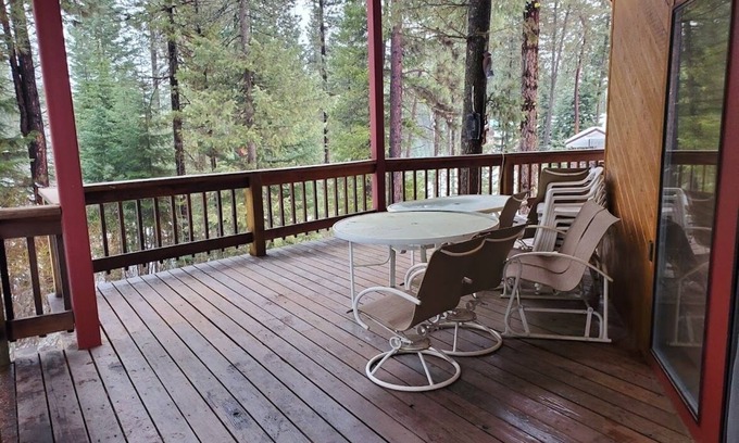 Garden Valley Cabina | Fun Cabin at Terrace Lakes - Sleeps 18 - Hot Springs Pool available