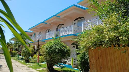 Negril Hotel | Fun Holiday Beach Hotel