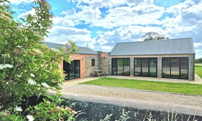 Culworth Casa | Funky barns, for up to 10 Special Friends