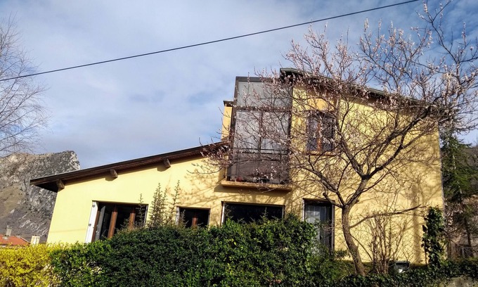 Tarascon-sur-Ariege Casa | Amueblado El Nopal Azul