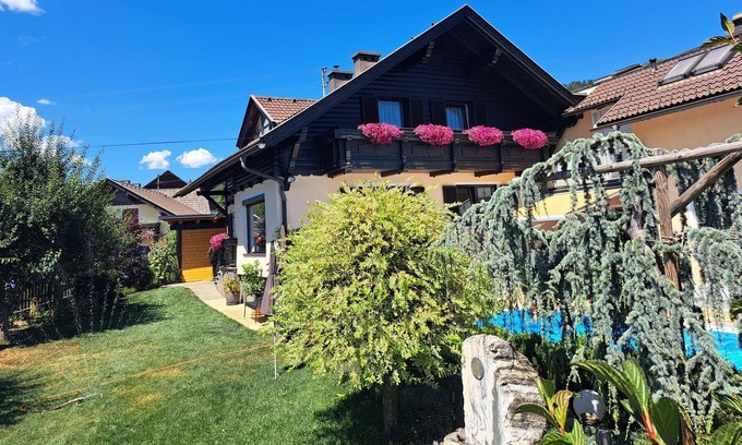 Feldkirchen in Kaernten Apartamento | Gästehaus Maurer - Doppelzimmer mit Balkon