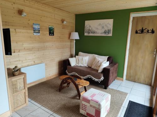 Vernet-la-Varenne Apartamento | Gîte ambiance Chalet