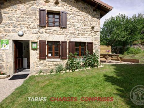 La Chapelle-en-Lafaye Apartamento | Gîte chaleureux en pierres, 4 pers, animaux admis - FR-1-496-59
