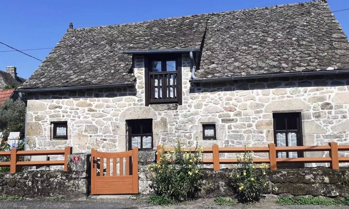 Saint-Cirgues-la-Loutre Villa | Gîte de France in Saint-Cirgues-la-Loutre 3 ears - Gîte de France 2 people