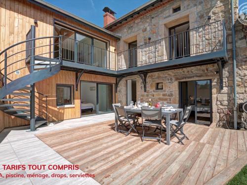 Luriecq Casa | Gîte de standing 5 suites - Jardin, terrasse et Wi-Fi - FR-1-496-355