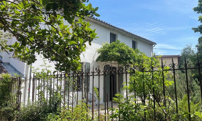 Capian Casa | Gîte Glycine for 8 people, jacuzzi and sauna