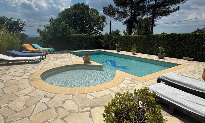 Flayosc Cabaña | casa rural en la planta baja de villa con piscina privada