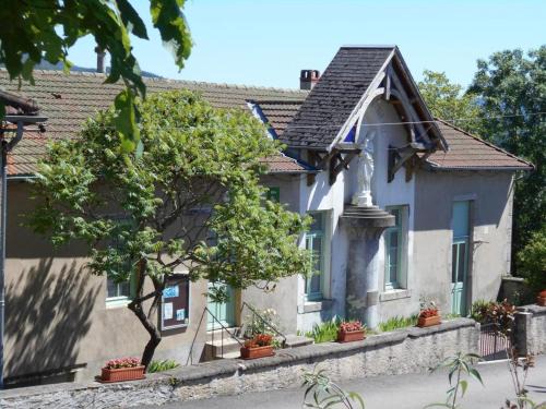 La Chabanne Casa | Gîte Le Saillant: Détente Montagne Bourbonnaise, Animaux admis, Jardin, jusqu'à 14 pers - FR-1-489-343