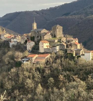 La Bastide-Pradines Casa | Gîte Miss Cardabelle