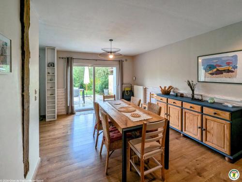 Errevet Casa | Gîte spacieux au cœur des Vosges du Sud avec jardin et parking sécurisés - FR-1-583-462