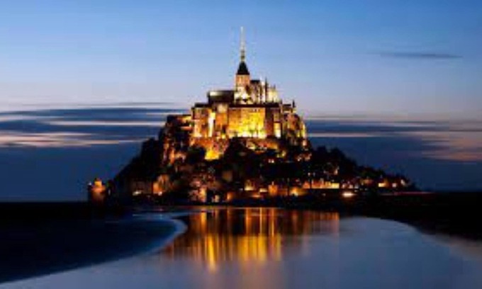 Pontorson Casa | Gîtes les 2 Clos au Pied du Mont