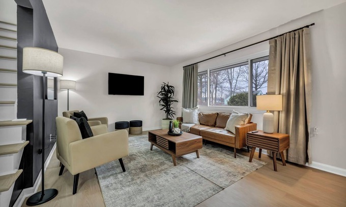 Berea Casa | NEW! Modern Retreat Near CLE Game Room & Renovated