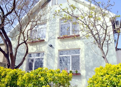 Baku Casa | Garden Cottage near Beach, Airport