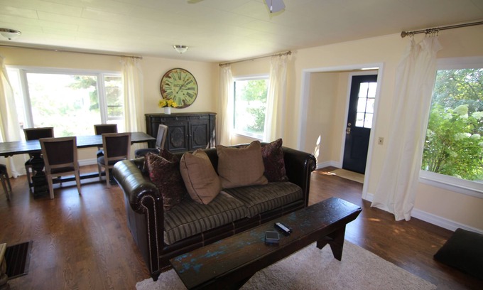Challis Casa | Garden Creek Retreat - Remodeled Home with Luxury Furnishings