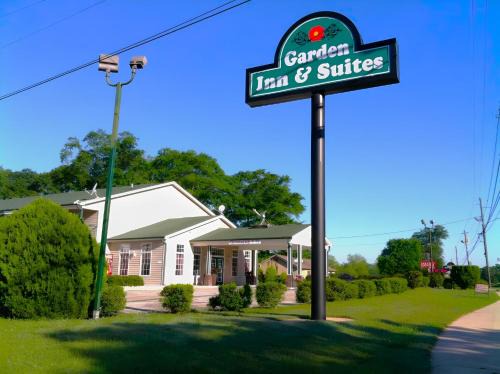 Pine Mountain Hotel | Garden Inn and Suites near Callaway Gardens Pine Mountain