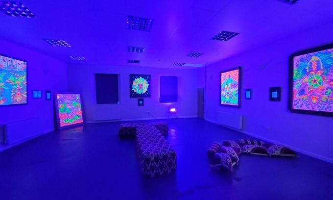 Merthyr Vale Casa | Gated Holiday Complex With 8mx8m Gallery, 5-side Foot/basketball Court, Firepit