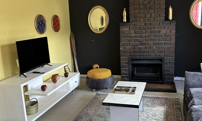 Maseru Condominio | Gated Luxury Corporate Apartment, 2 Bedroom Maseru FREE WIFI, 15 min to Downtown