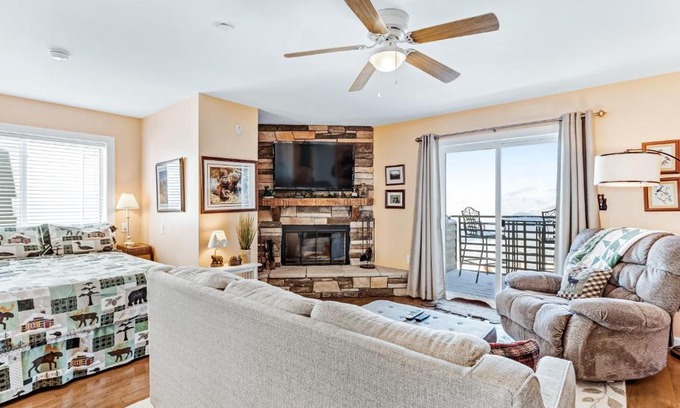 Chalet Village Hotel | Gatlinburg Summit Condo #6208