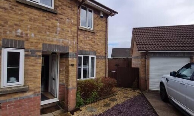 Merthyr Tydfil Casa | 3 Bed house with Garage Nr BPW & Brecon Beacons
