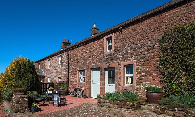 Penrith Cabaña | Geltsdale Hows, Kirkoswald - a cottage that sleeps 3 guests in 2 bedrooms