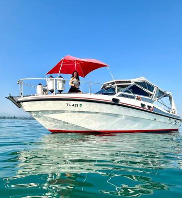 Romanshorn Alquiler De Eote | Gemütliches Motorboot im Yachthafen von Romanshorn