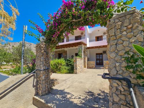 Pefkos Apartamento | George Seaside Serviced Studios & Apartments