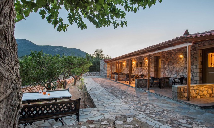 Xifias Casa | Georgia's Houses - Melitzanakia