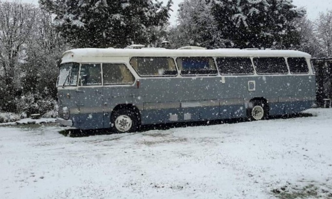 Karapiro Casa | Get away from it all, relax in a 1971 Bedford bus over looking lake Karapiro