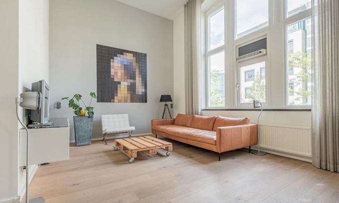 Binnenstad Apartamento | Girl with a Pearl Earring