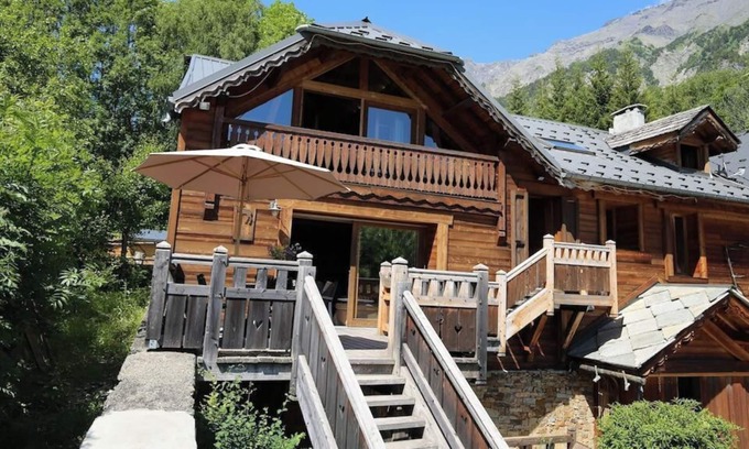 Chantelouve Chalet De Esquí | Gite Dans un Très Beau Chalet Parc des Ecrins