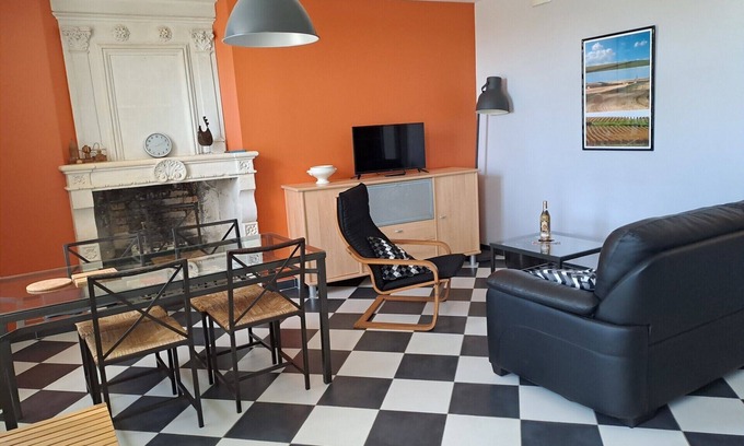 Ozillac Cabaña | Cottage *** tranquilo y verde en una casa con carácter.