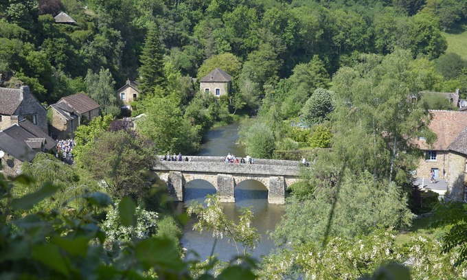 Rouperroux Apartamento | Gite Les Moutons. Beautiful, converted longere overlooking woodland.