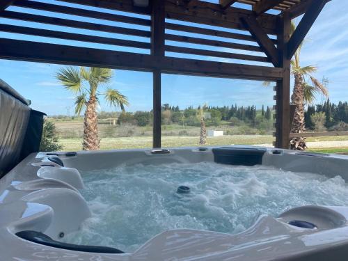 Beziers Apartamento | Gite pour 8 p Jacuzzi sur domaine 3Ha