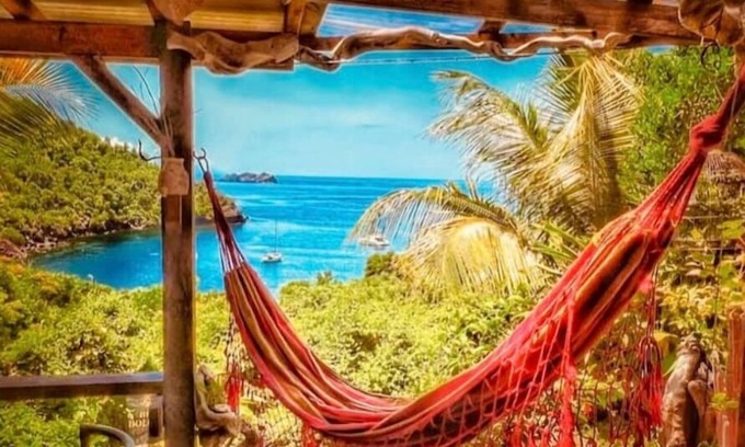 Grand Anse Cabina | Gite Ti Kazalo - Cabane perchée - sea view - direct access to the Baie des Tortues beach