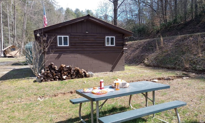 Murphy Alquiler De RV | Glamping- Firepits - Smores- Creekside Fishing-Outdoors