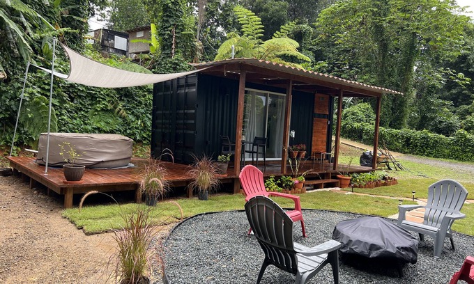 Mayaguez Alquiler De RV | Glamping Mayaguez a delightful 20' container by My West Little Corner