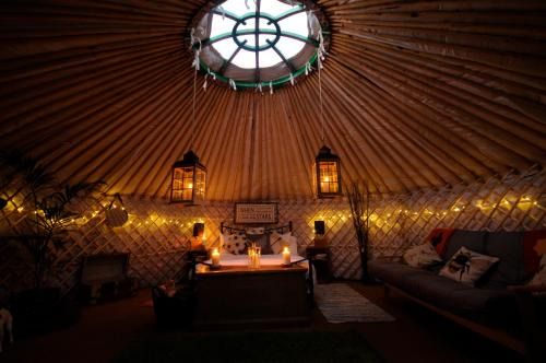 Vobster Otro | Glamping on the Hill