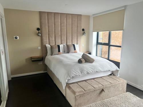 East End Casa | Glasgow Home - 5 Bedrooms 4 Bathrooms - Private Parking