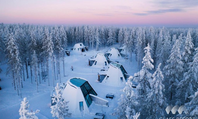 Santa Claus Village Hotel | Glass Resort